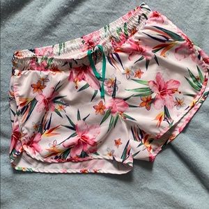 Old Navy active shorts